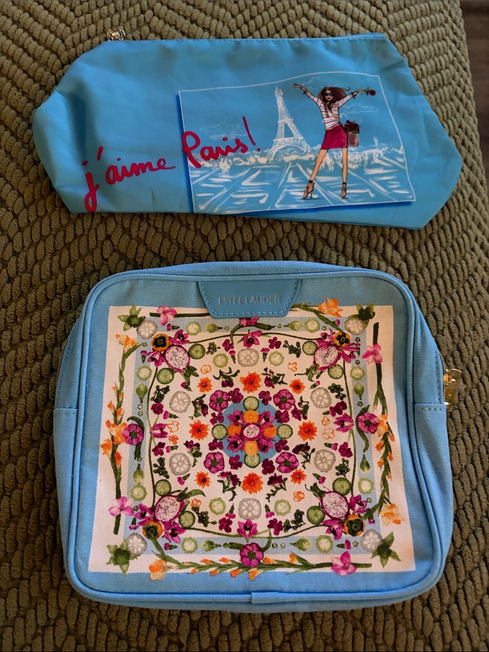 2 Cosmetic bags NEW